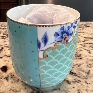 Amsterdam LARGE MUG CUP Royal Floral 100% Porcelain BLUE Gold